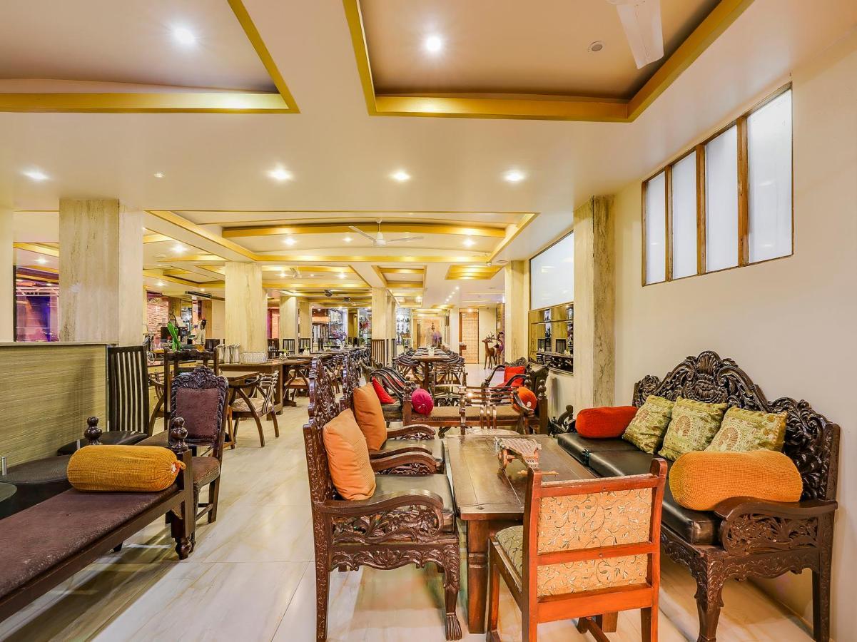 กร็องเดอ เดอ สันจี Hotel กาลังกูติ ภายนอก รูปภาพ