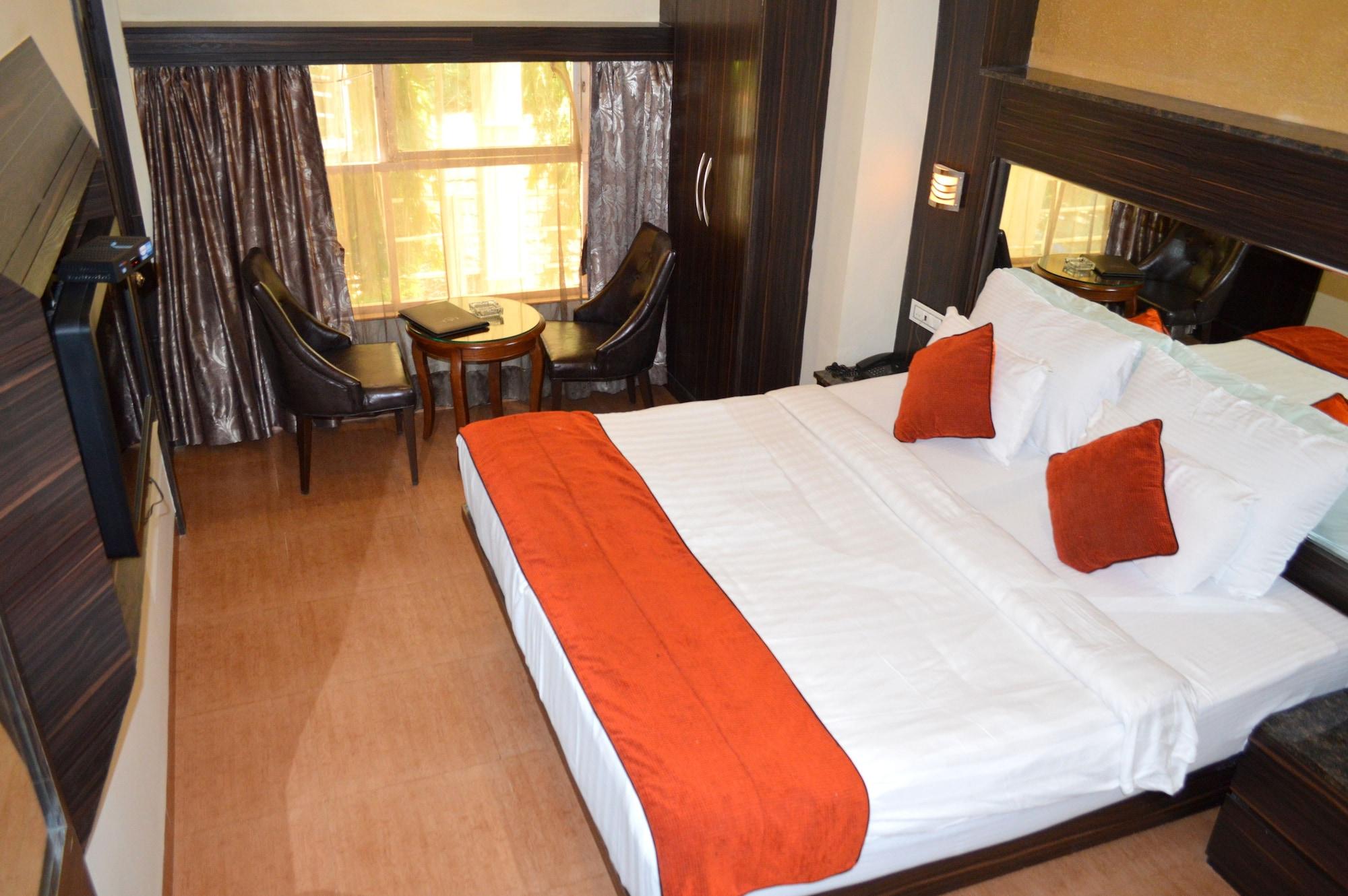 กร็องเดอ เดอ สันจี Hotel กาลังกูติ ภายนอก รูปภาพ