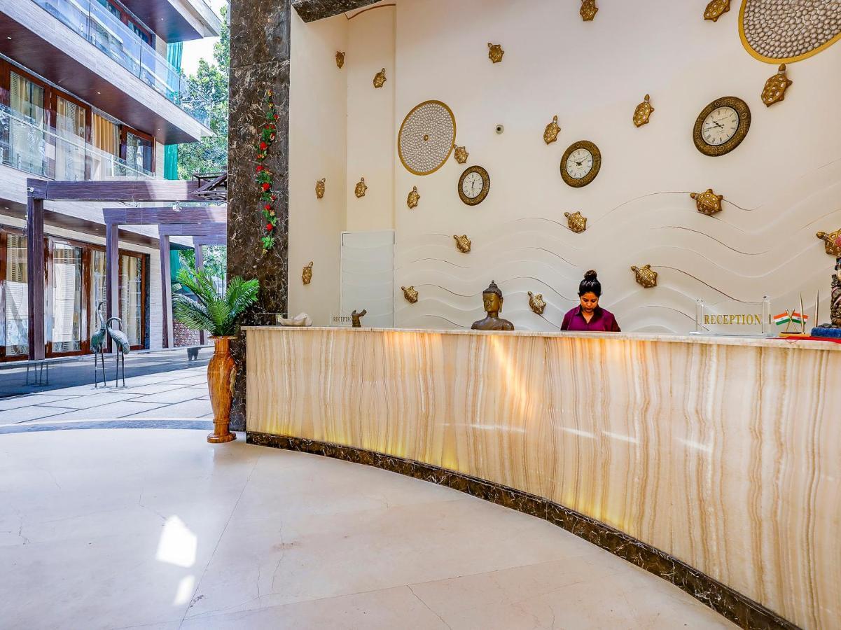 กร็องเดอ เดอ สันจี Hotel กาลังกูติ ภายนอก รูปภาพ